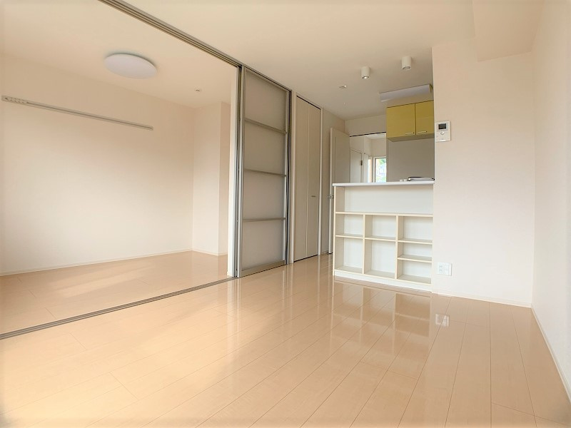 パインヒルズの居間・リビング