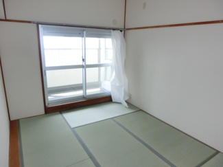【寝室】