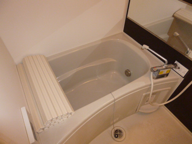 Ｂｏｎｈｏｕｒ　Ｈの浴室|追い焚きバス