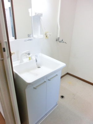 【洗面所】 | 福嘉コーポ | 入れ替え済みの洗面台♪