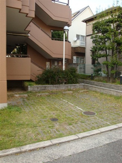 【駐車場】