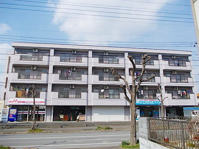 サンハイツ戸頭の外観
