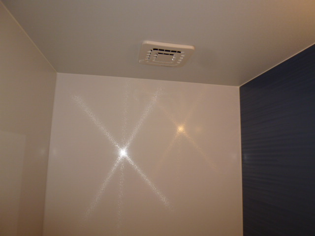 トリアノンの浴室|浴室換気扇