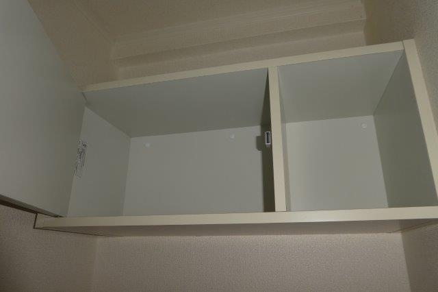トリアノンのトイレ|トイレ棚