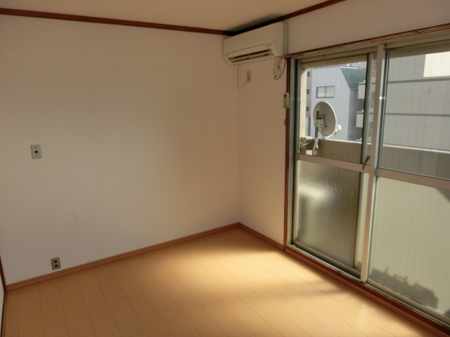 【洋室】 | 斉藤ハウス