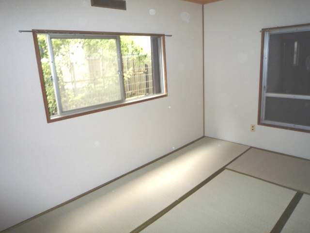 メゾン１３番の居間・リビング