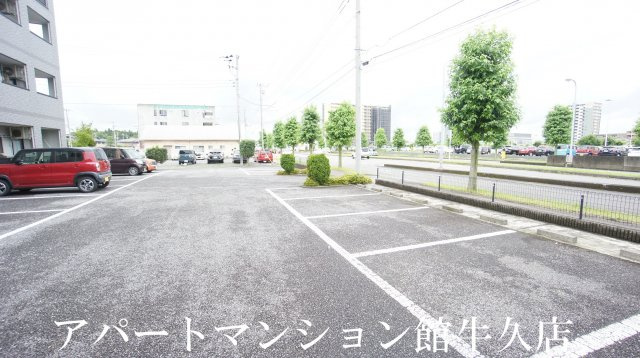 ヴィザージュの駐車場
