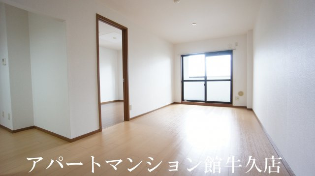 ヴィザージュの居間・リビング