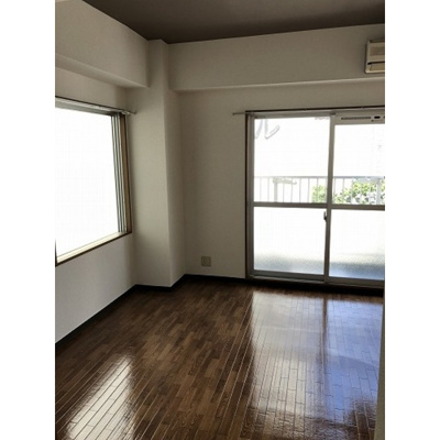 【洋室】 | サンガ梅田