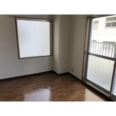 【洋室】 | サンガ梅田