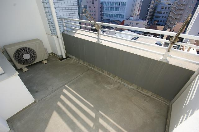 グルービー渡辺通のバルコニー|グルービー渡辺通（1LDK）　バルコニー