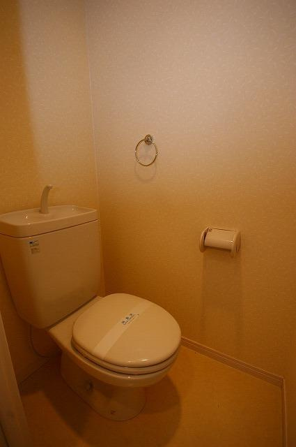 グルービー渡辺通のトイレ|グルービー渡辺通（1LDK）　トイレ