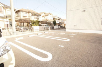 【駐車場】