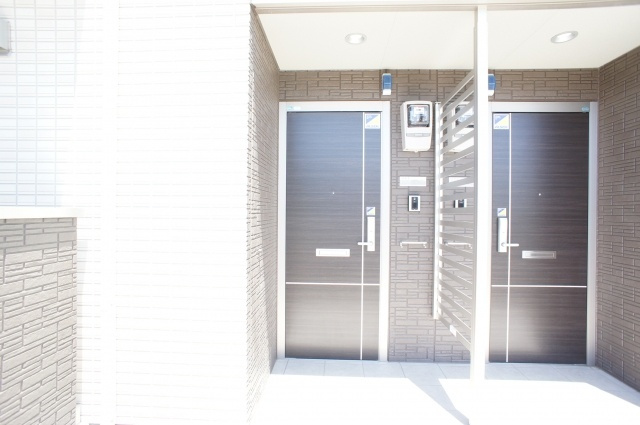 ソラージュＡの玄関