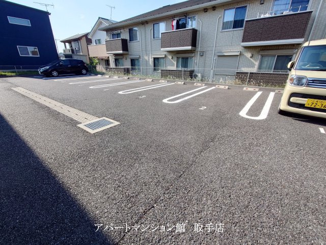 ソラージュＡの駐車場