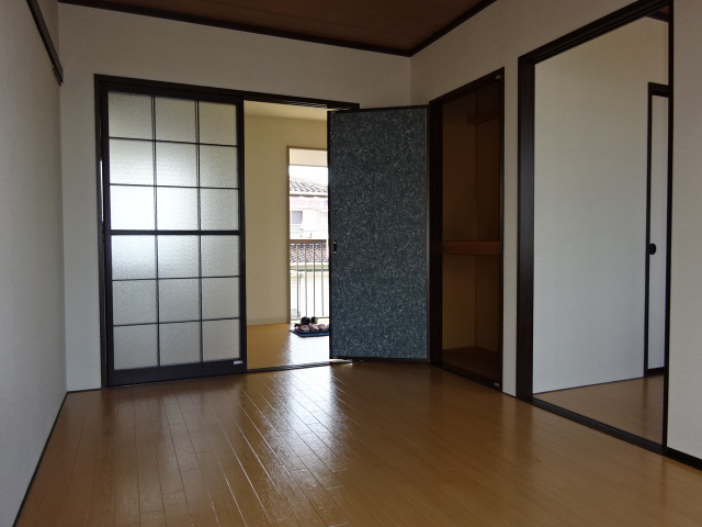北浦コーポの洋室