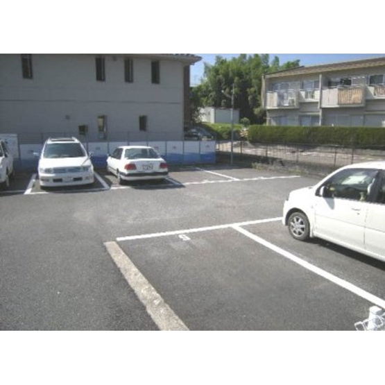 【外観】 | ローズガーデン百楽園駐車場