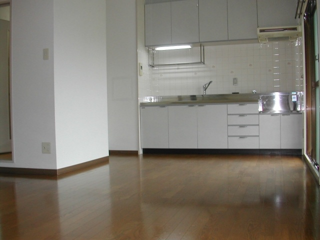  | 富雄サンパレス