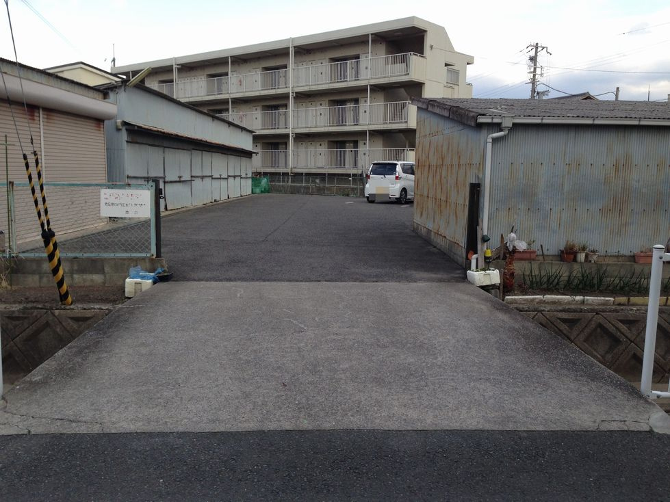 上坂部3丁目8・11ガレージ【管理番号12】