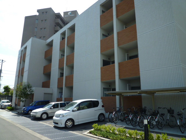 倉敷市鳥羽の賃貸マンションの外観