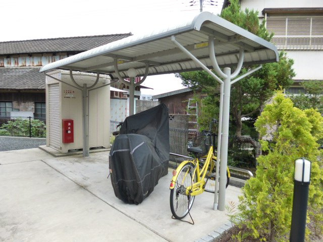 総社市西郡のアパートのその他共用部分|自転車置き場