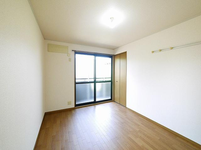 アゼリオ学園前A棟の洋室|洋室です