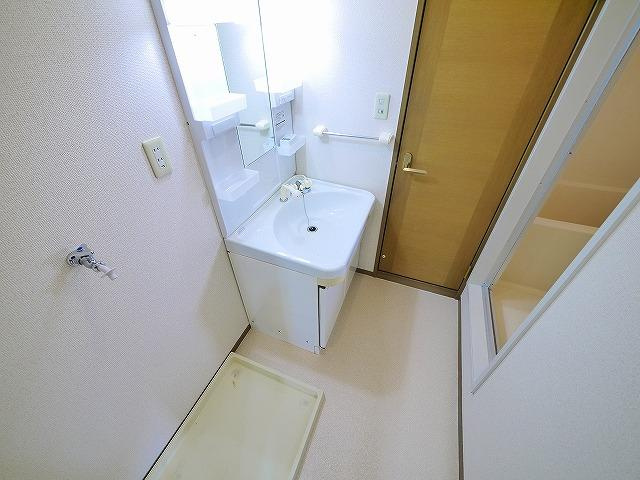 アゼリオ学園前A棟の洗面所|洗面所です