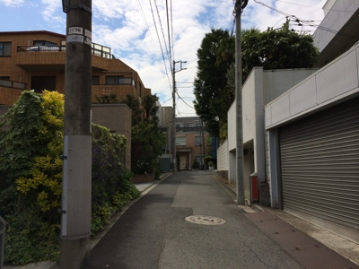 【周辺】 | サンクサヴール青山 | 前面道路