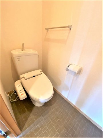 リビングタウン八日市場Cのトイレ