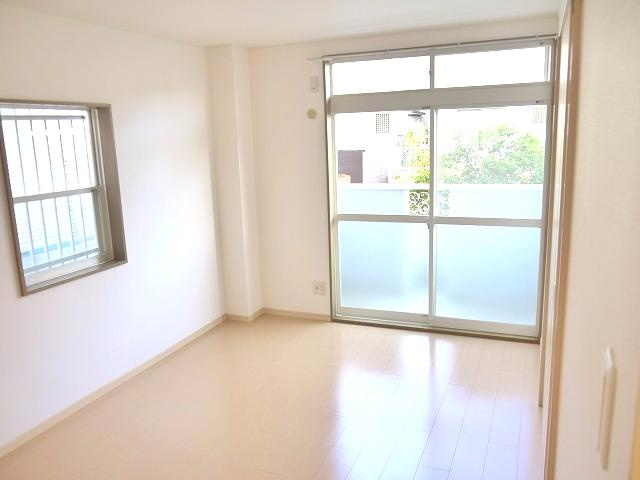 シャトレー富堂の洋室|コンパクトで使いやすい洋室です