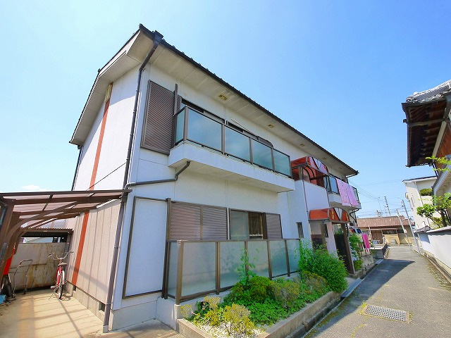 メゾン上杉Ⅱの外観|外観は落ち着いています