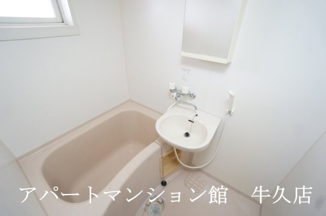 ライトハウスIの浴室