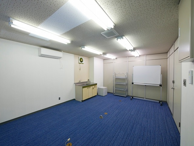 奈良タカタニビルの内装
