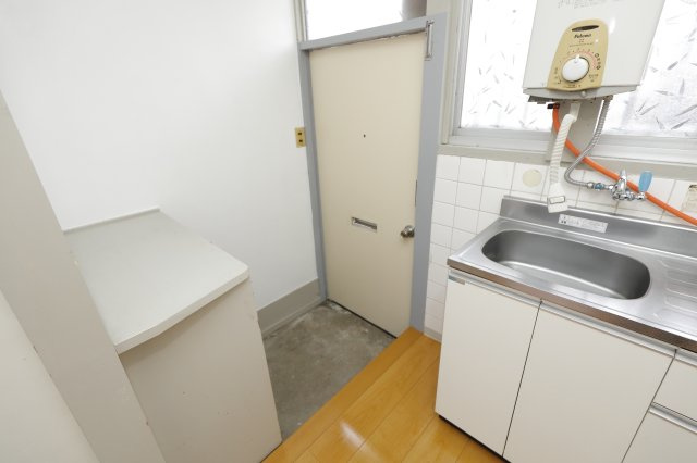 正和コーポの玄関