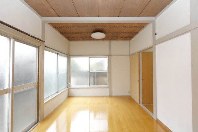 正和コーポの洋室