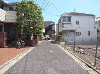 【前面道路含む現地写真】 | 世田谷区駒沢4丁目売地6180万円前面道路2