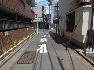 【前面道路含む現地写真】 | 渋谷区幡ヶ谷3丁目売地5553万円前面道路1