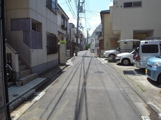 【前面道路含む現地写真】 | 渋谷区幡ヶ谷3丁目売地5553万円前面道路2