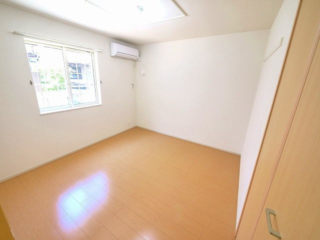 レジデンス　ピュアの洋室|ゆったりした洋室です