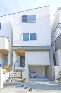 【外観】 | 世田谷区赤堤2丁目新築一戸建て7780万円外観