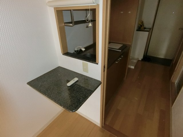 【キッチン】 | ロイヤルコート華
