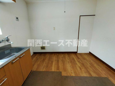  | 鷹殿町店舗付貸家