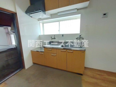  | 鷹殿町店舗付貸家