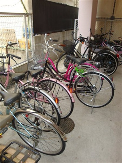 【駐車場】