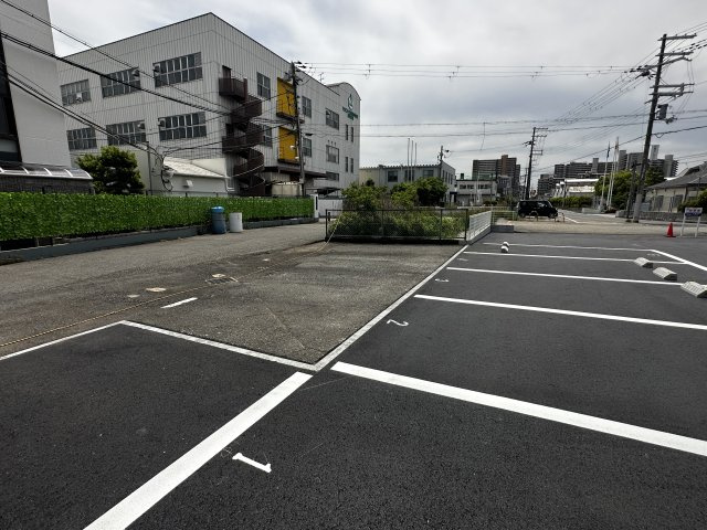 潮江4丁目10ガレージ　