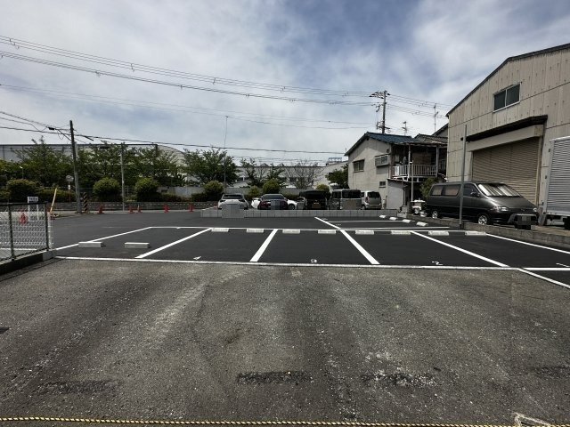 潮江4丁目10ガレージ　