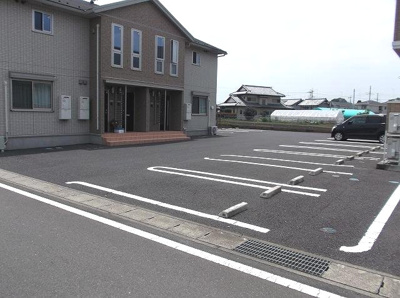 【駐車場】 | メゾンソレイユＢ