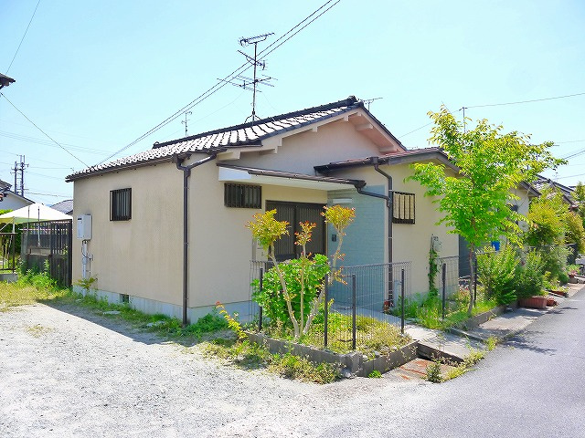 西の京貸家の外観