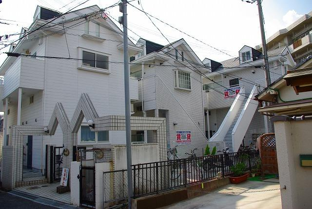 シティパレス新大宮Ｐ２の外観