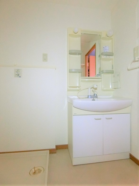 マンションヴェルテスⅡ　の独立洗面台